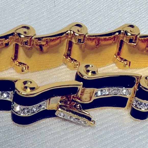 Swarovski π€©HOST PICK π€©gold bracelet with black enamel and crystal accents USED - Picture 8 of 11